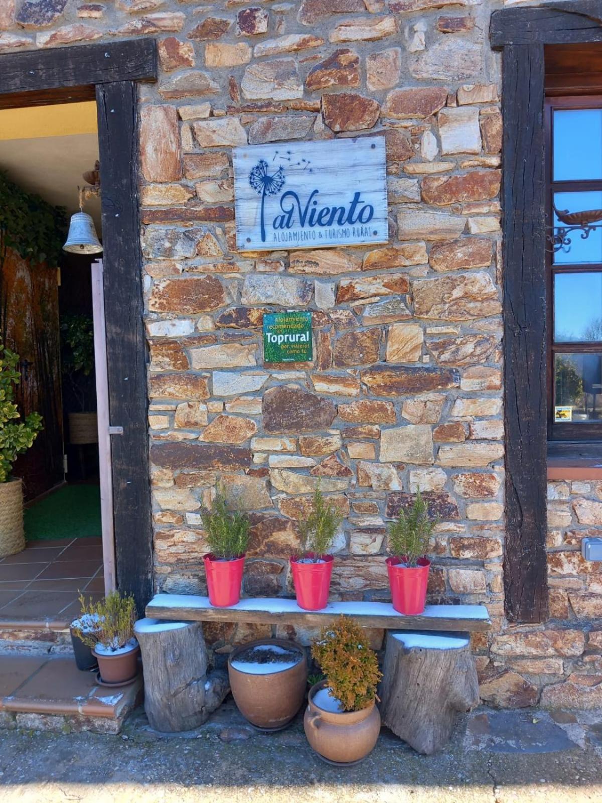 Al Viento, Alojamiento & Turismo Rural Pradena Del Rincon Exterior photo